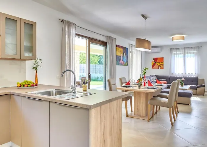 Giovanna Villa Porec